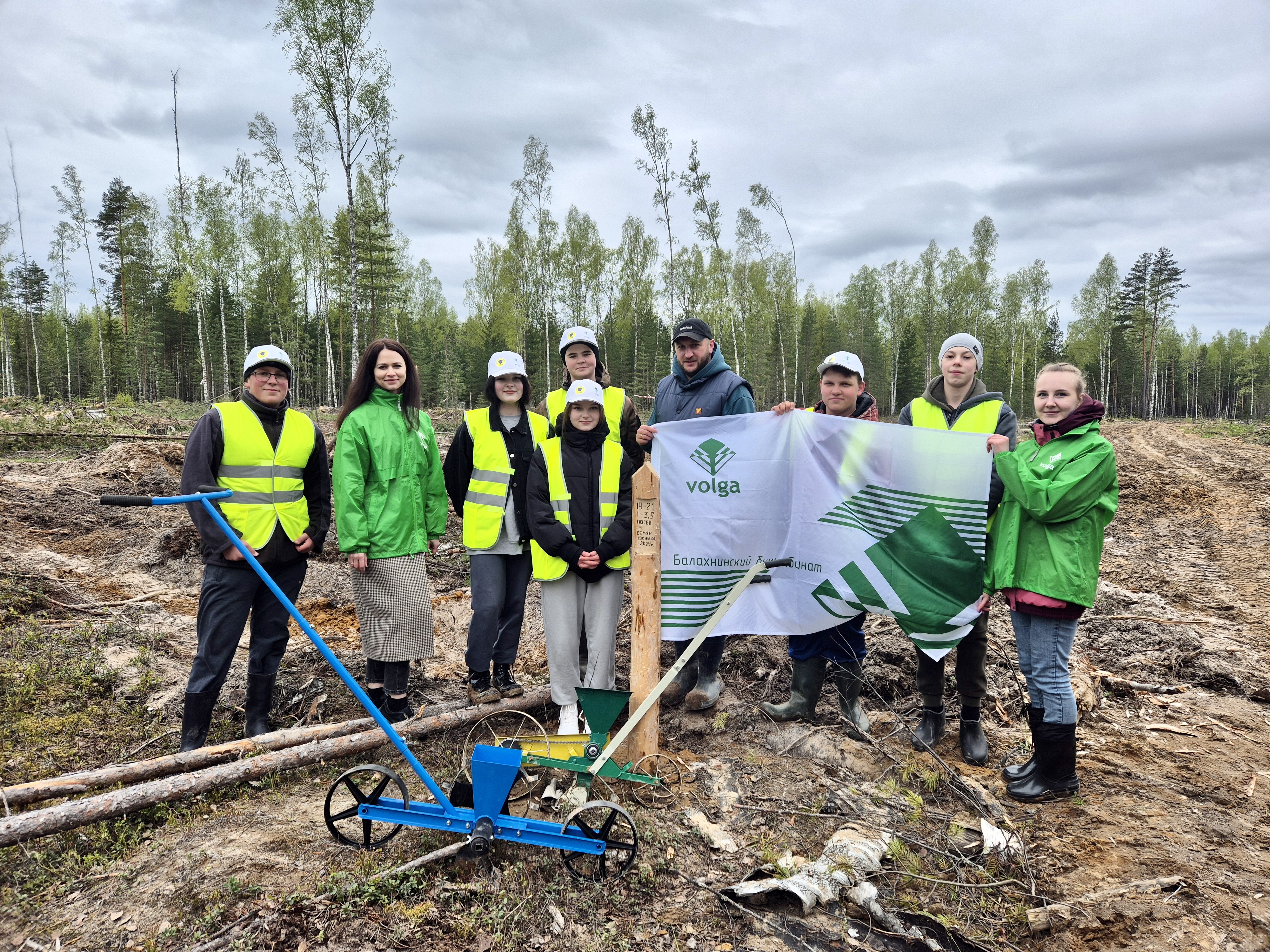 АО «Волга» организовало «зеленую акцию» в Нижегородской области