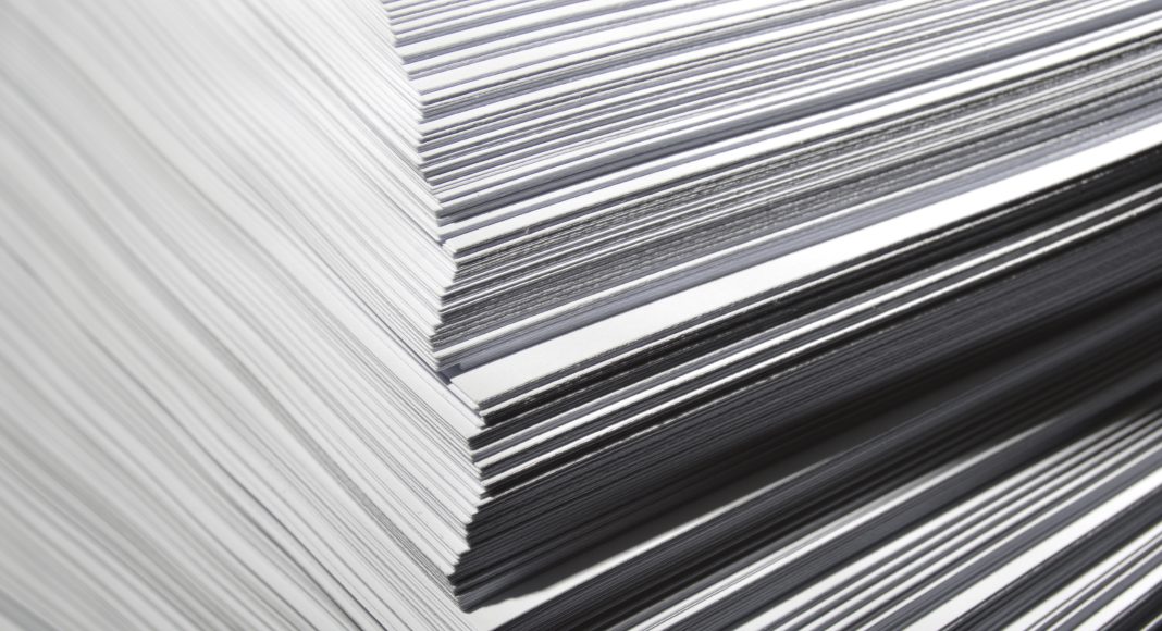 Ученые Университета Решетнева разработали щадящий метод производства бумаги из поврежденной древесины