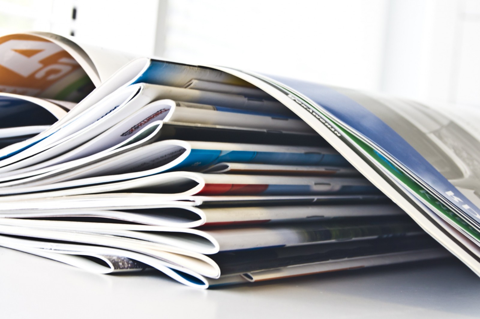 В Европе зафиксировано снижение спроса на журнальную бумагу 