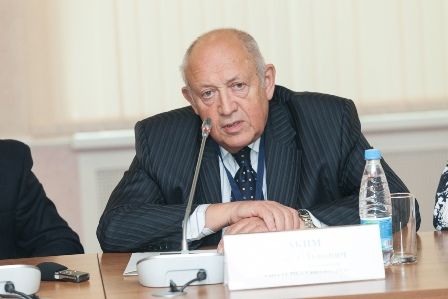 Лидеры отрасли: профессор Эдуард Львович Аким поделился своим видением развития ЛПК и ЦБП