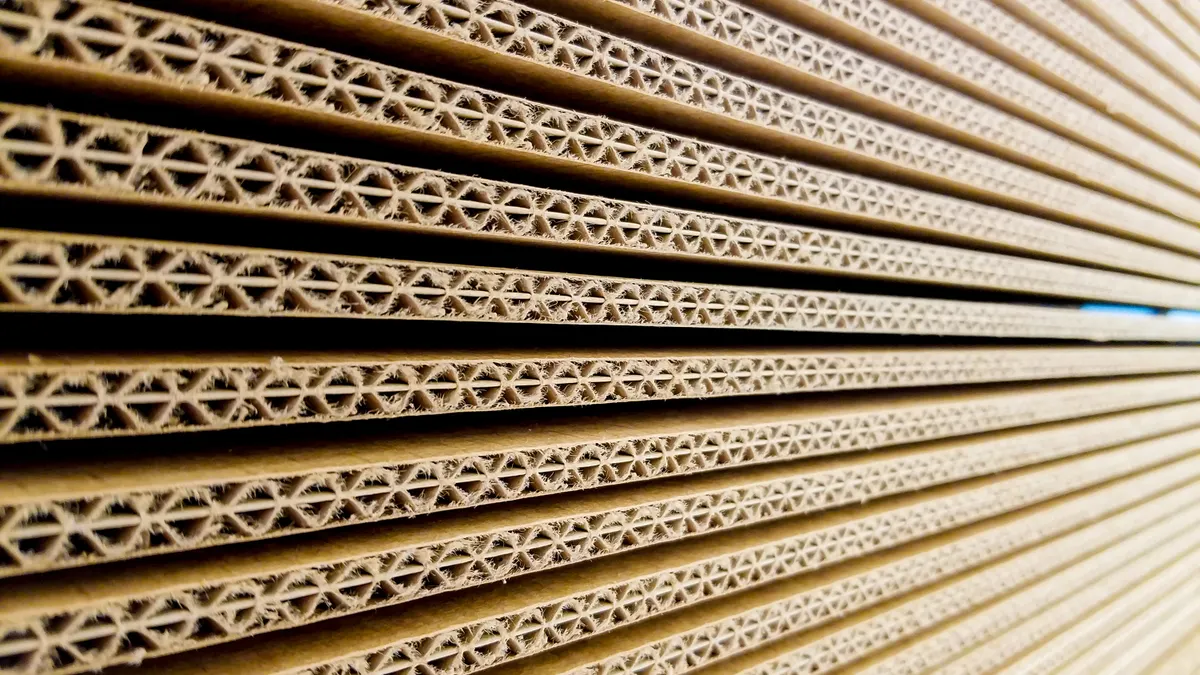 Цены на упаковочный картон выросли в апреле второй месяц подряд