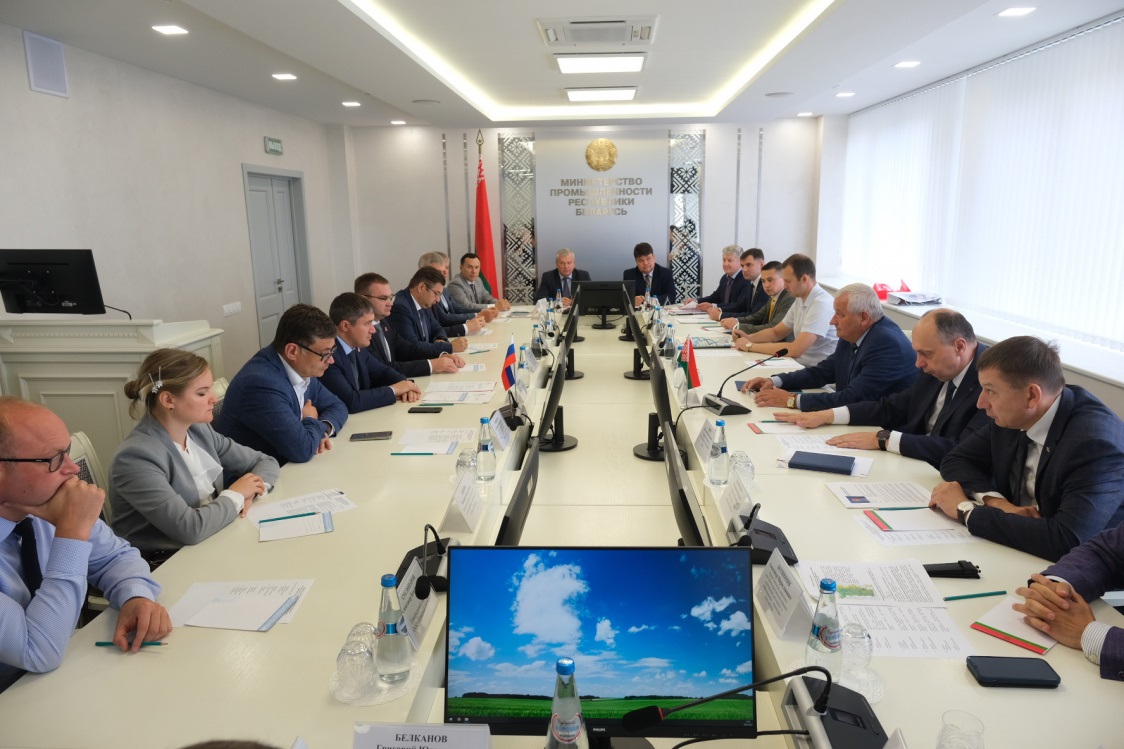 Лесопромышленники Прикамья обменялись опытом с коллегами из Беларуси
