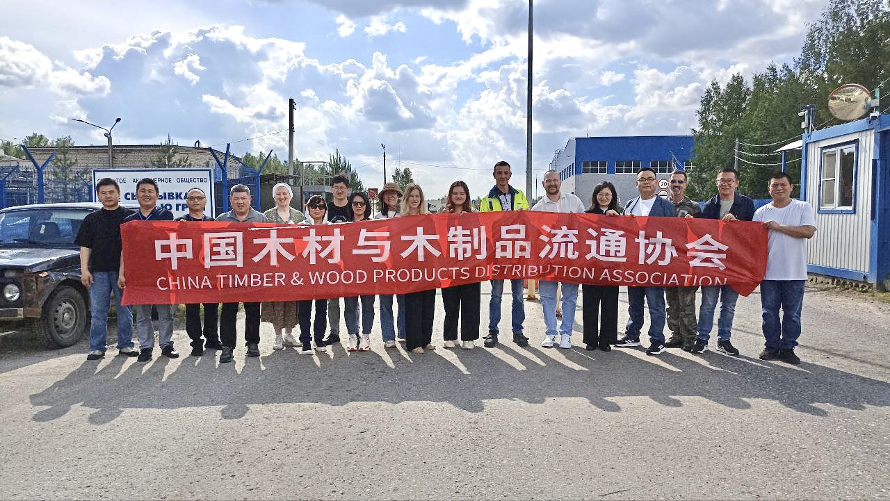 Делегаты из Китая посетили сертифицированное по «Лесному эталону» предприятие «Сыктывкар Тиссью Груп»