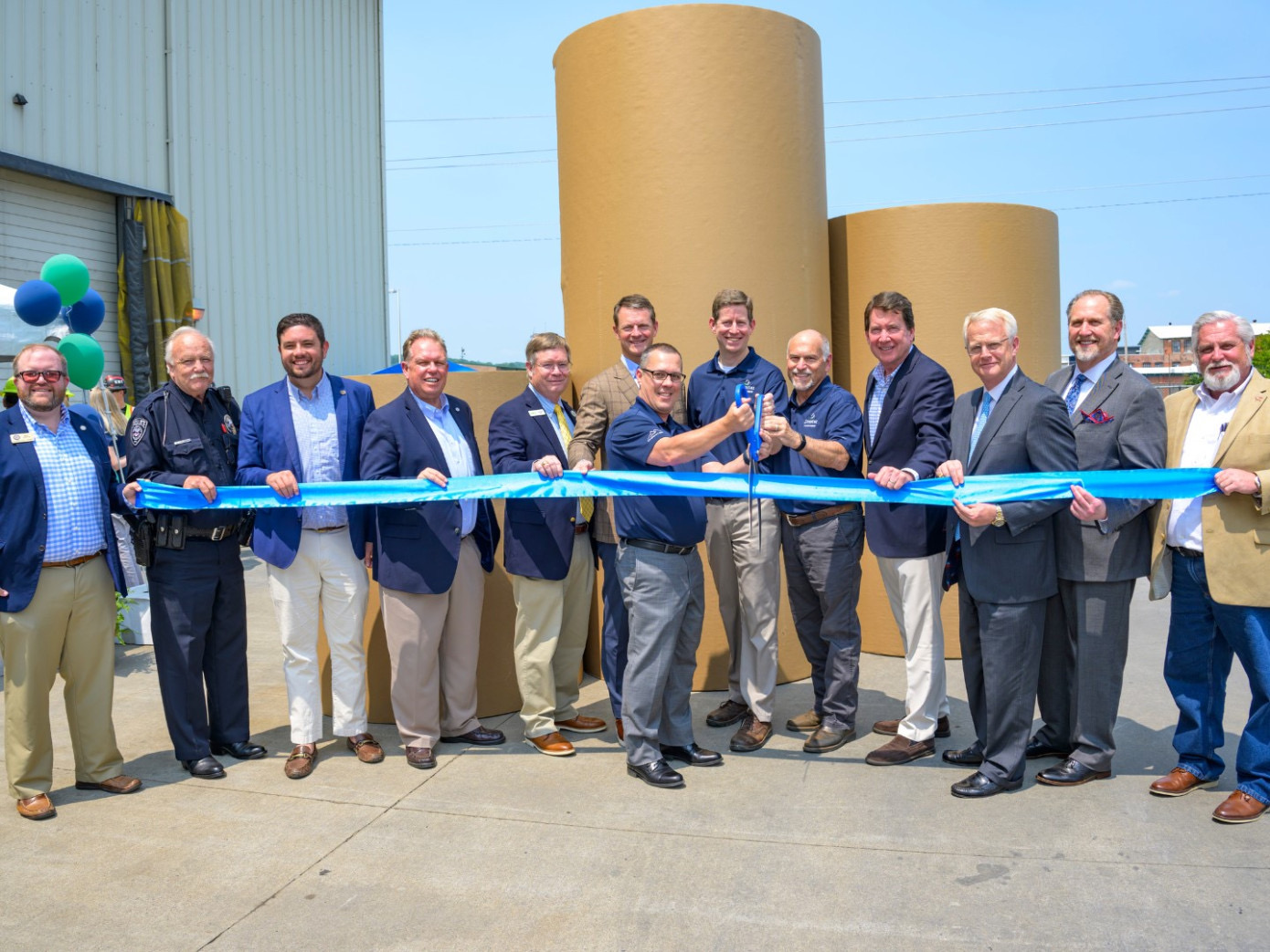 В США состоялась торжественная церемония открытия реконструированного завода компании Domtar 