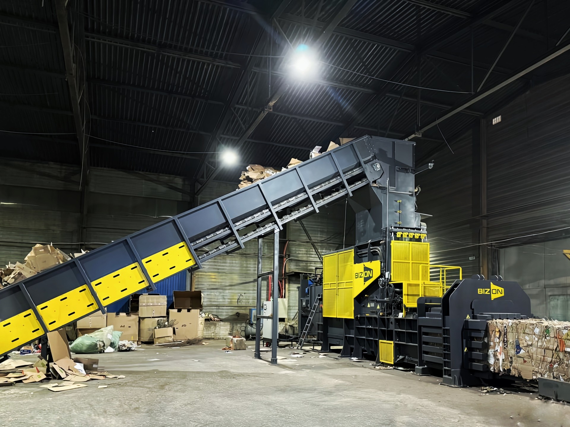 Российская компания разработала мощный пресс для вторсырья